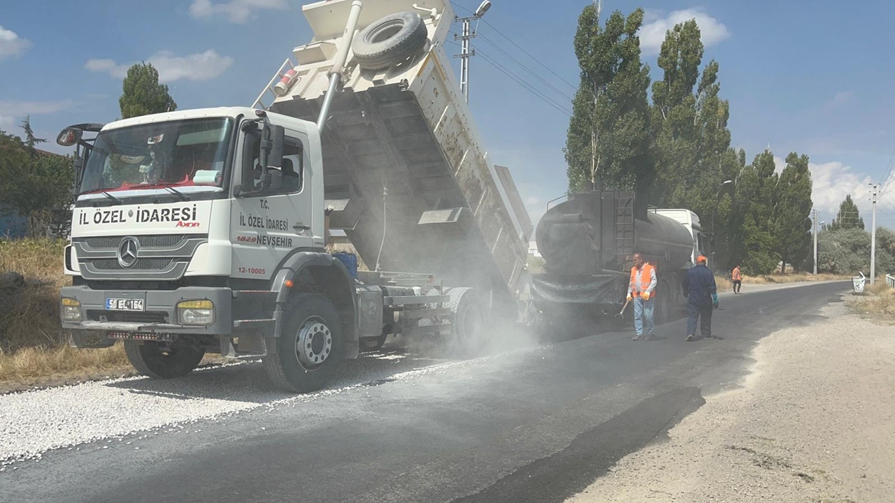 Nevşehir İl Özel İdaresi Köy Yollarını Yeniliyor