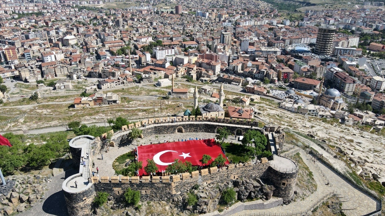 Nevşehir, Yoksulluk Oranının En Yüksek Olduğu İller Arasında