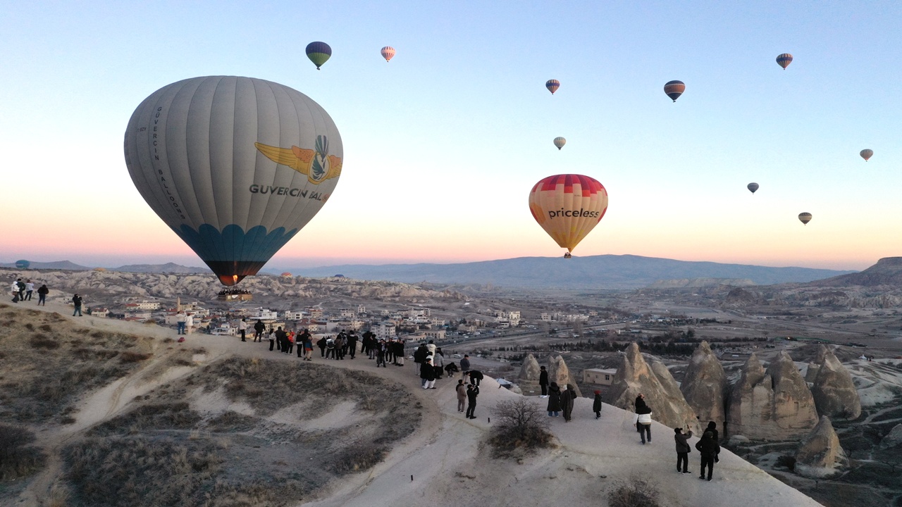 Kapadokya’da Sıcak Hava Balon Rekoru: 2024’te 770 Bin Yolcu Uçtu