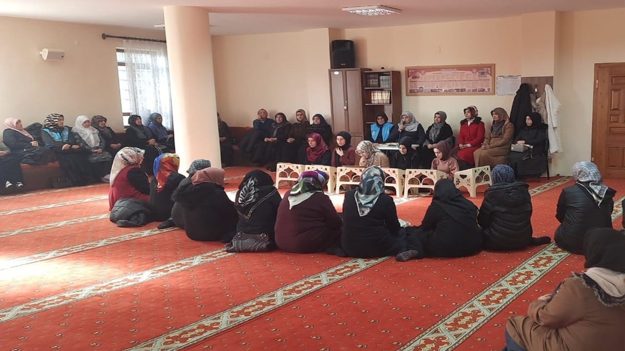 Nevşehir İl Müftülüğü’nden Hanımlara Özel Regaib Kandili Programı