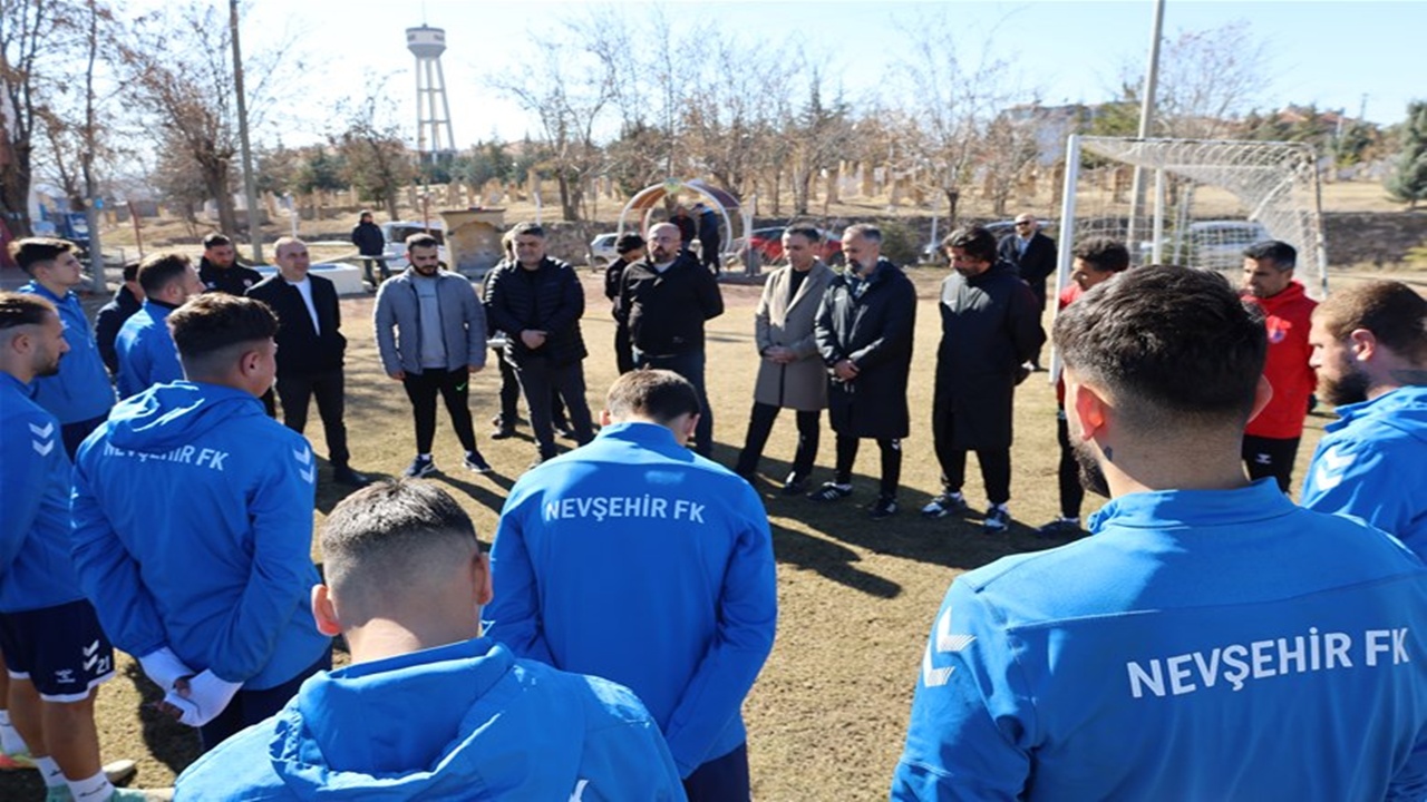 İl Müdürü Muhsin Özdemir’den Nevşehir Futbol Kulübü’ne Moral Ziyareti