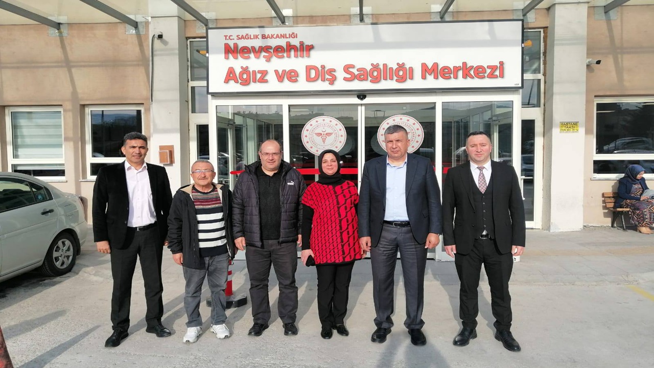 Nevşehir İl Sağlık Müdürü Tartar, Ağız ve Diş Sağlığı Merkezini Ziyaret Etti 