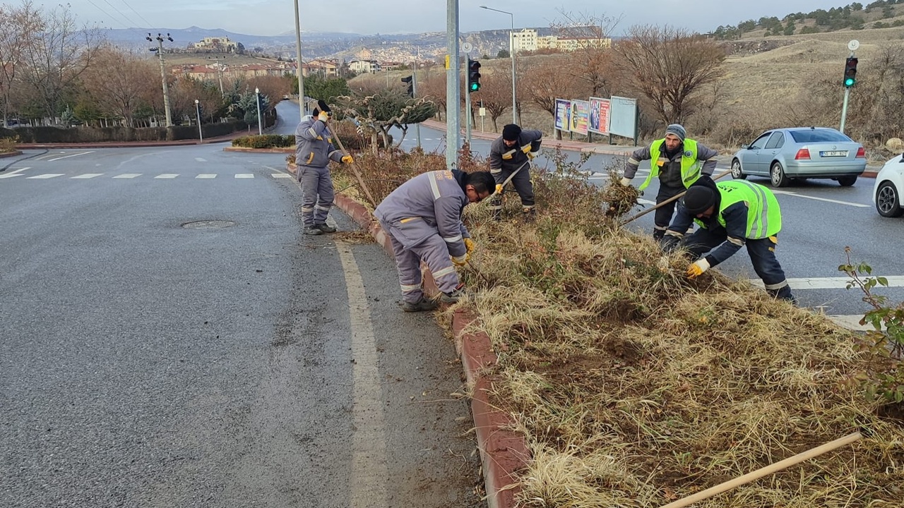 Ürgüp Belediyesi İlçe Genelinde Temizlik ve Altyapı Çalışmaları Gerçekleştirdi