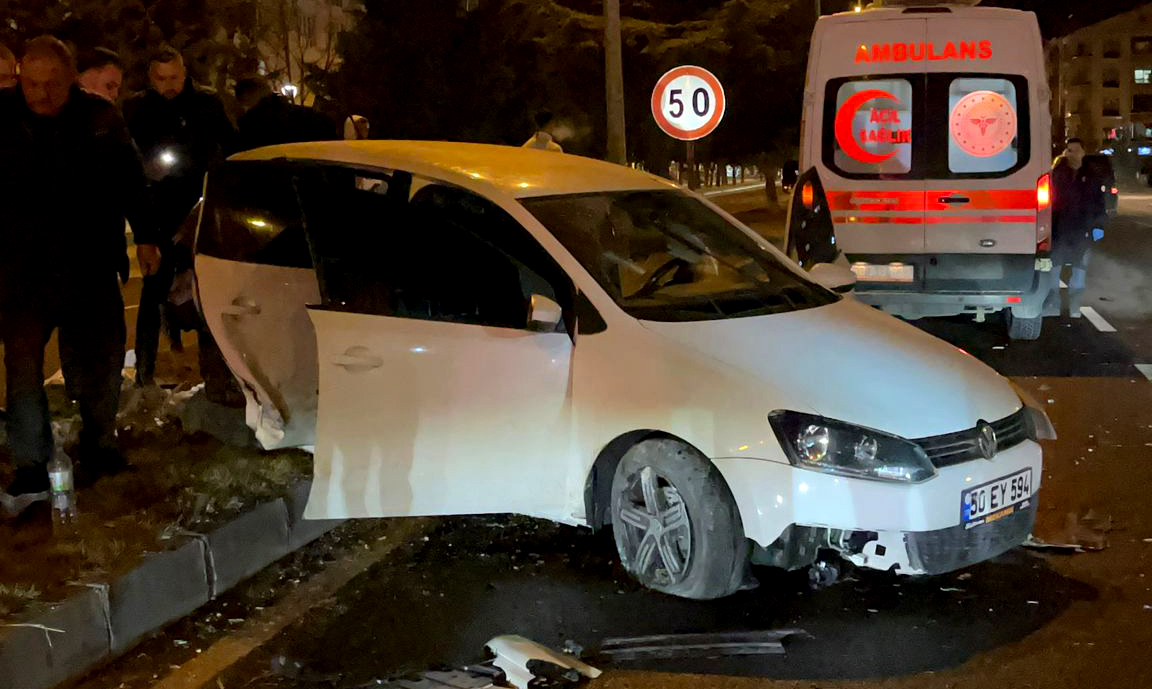 Nevşehir’de Trafik Kazası: Sürücü Kaçtı, 5 Kişi Yaralandı!