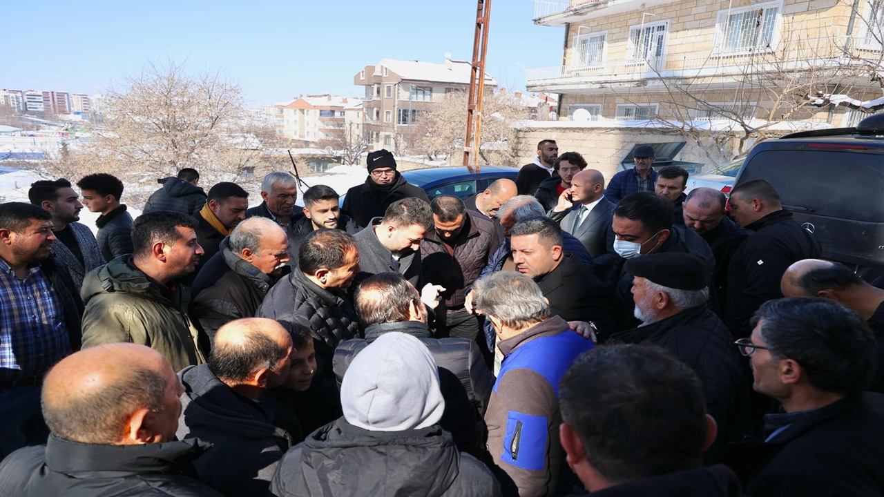 Rasim Arı 20 Temmuz Mahallesi’nde Halk İle Buluştu