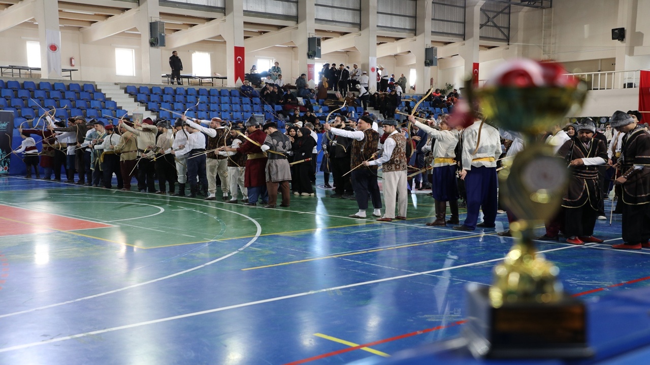 Nevşehirli Minik Okçudan Büyük Başarı