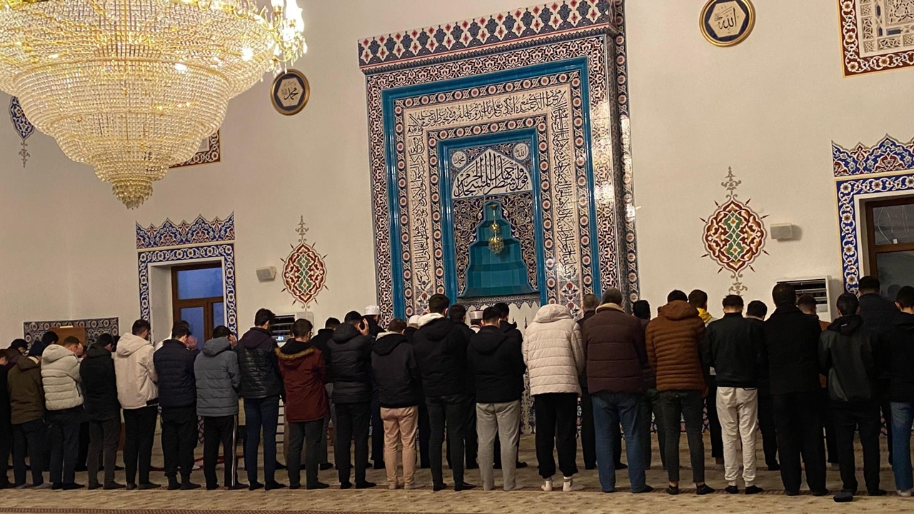 Nevşehir’de Gençler Sabah Namazında Buluştu