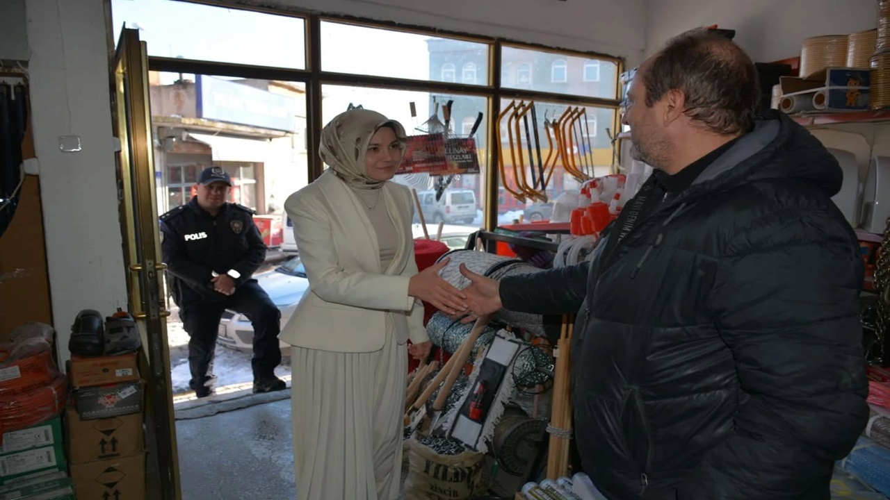 Kaymakam Esra Bozan, Esnaf Ziyaretlerine Devam Ediyor