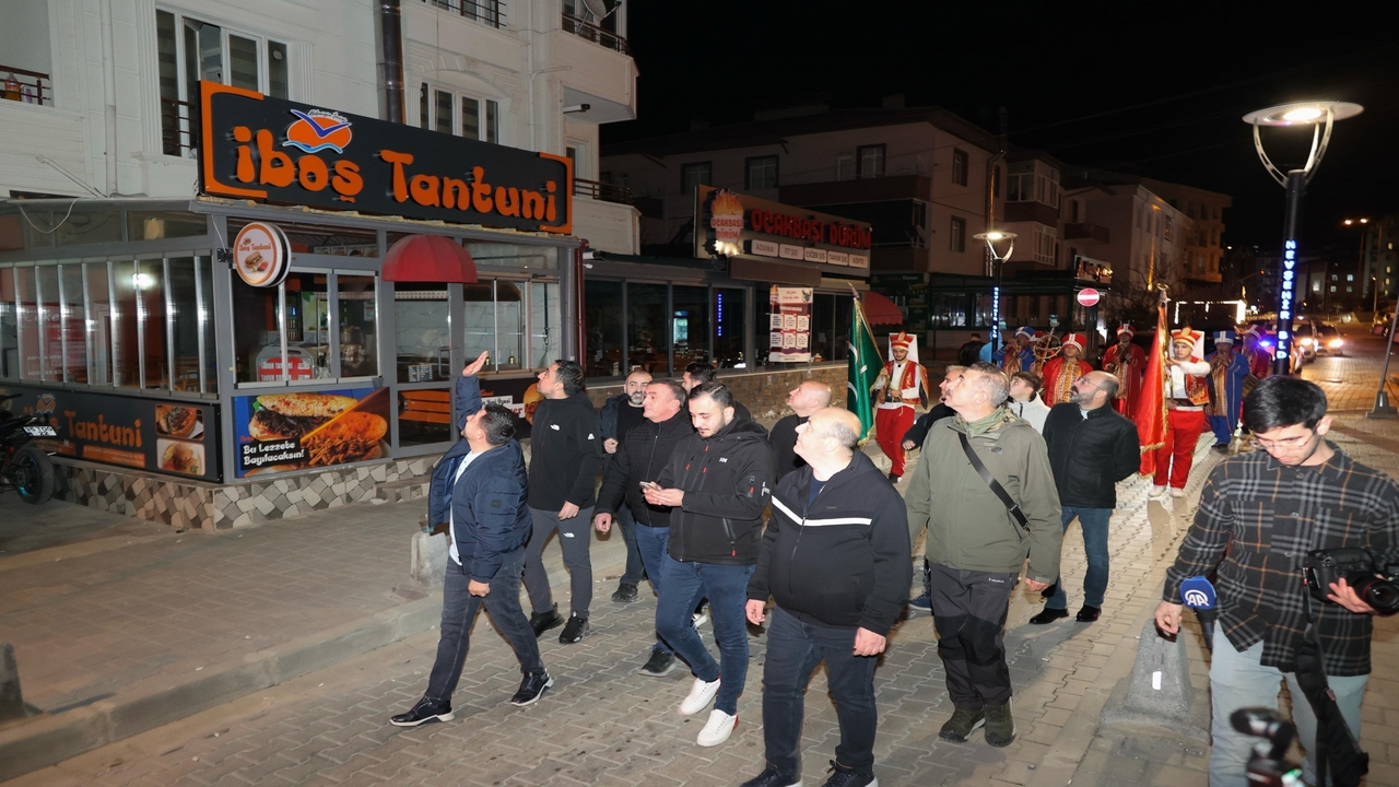 Mehteran Takımı Nevşehir Sokaklarını Şenlendirdi