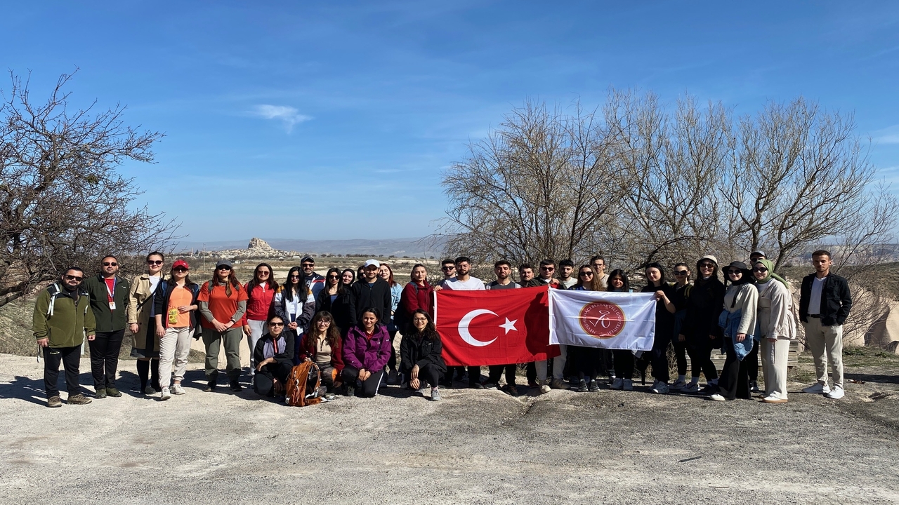 NEVÜ’lü Doğa Tutkunları Baharı Trekking Etkinliğiyle Karşıladı