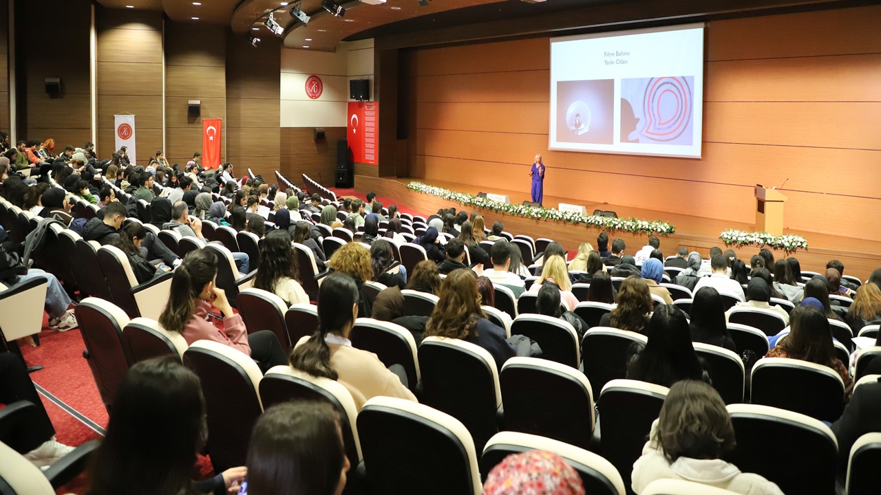 NEVÜ’de “Sosyal Medya Bağımlılığı ve Etkin Kullanım” Semineri Düzenlendi